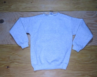 Vintage Kids Starter Sweatshirt 50/50 Gray USA Made in USA Sz M 5-6
