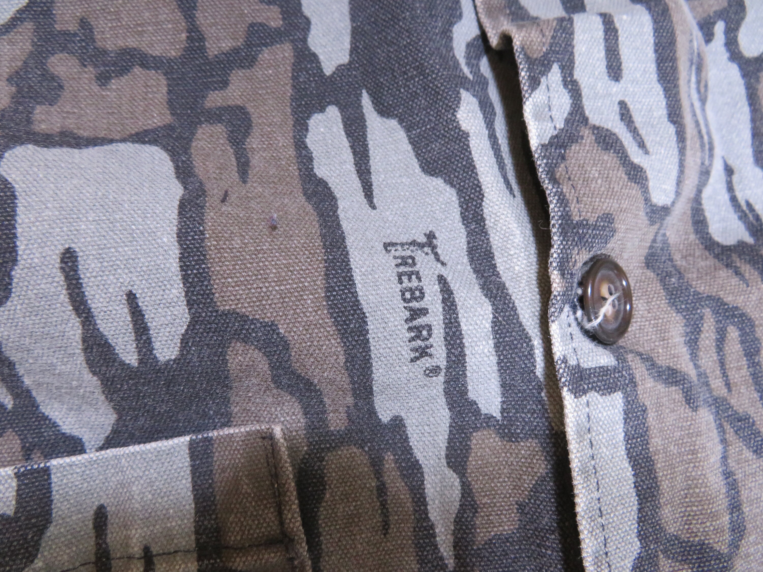 Vintage Trebark Camouflage Camo Long Sleeve Jacket Button up