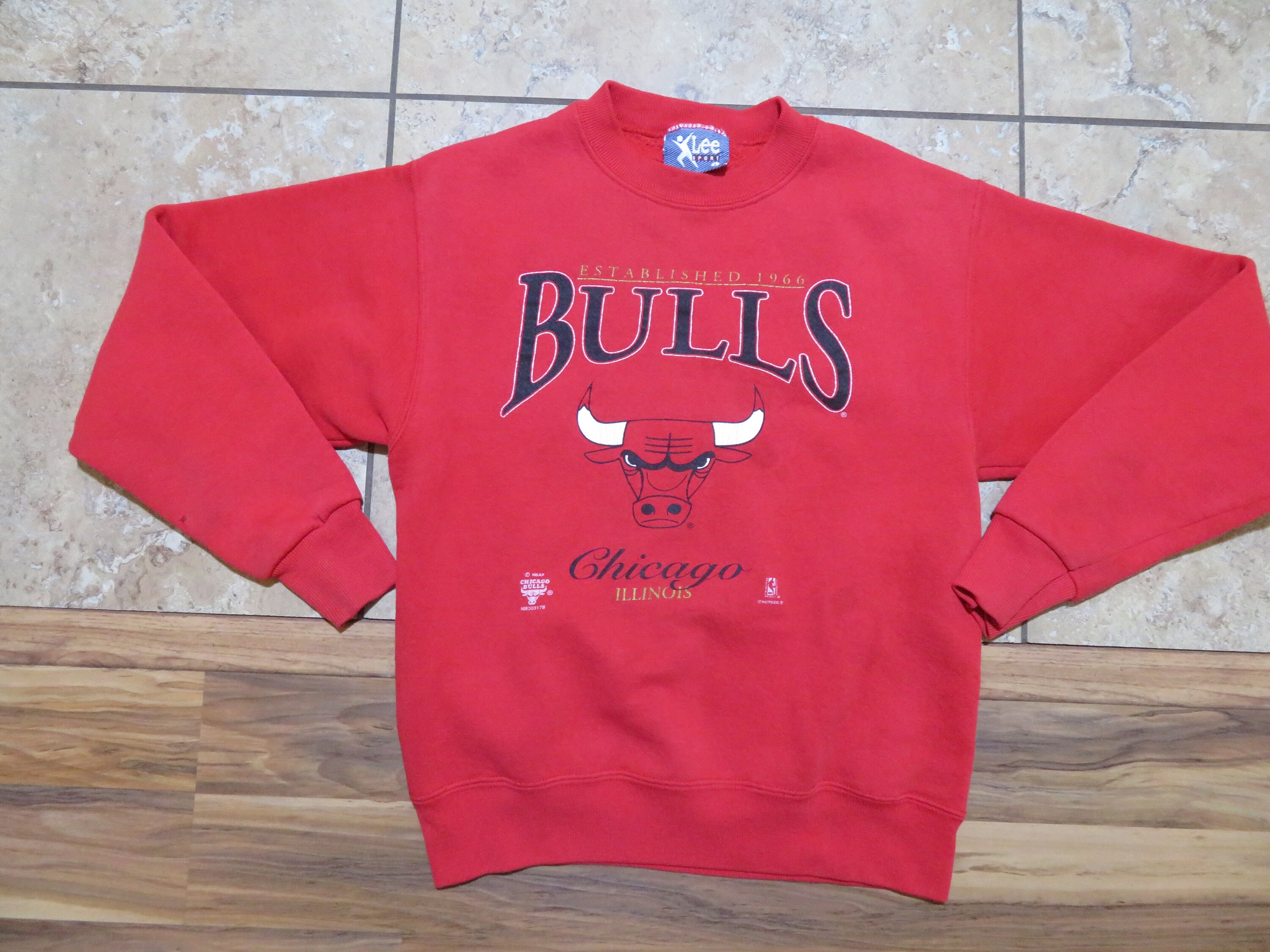 Vintage Lee Sport Chicago Bulls NBA Crewneck Sweatshirt Size XL Gray