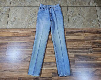 Vintage LEVIS 512 Zip-Fly Jeans Light Blue Wash Slim Fit Straight Leg Made in USA Tagged L 9 Long  Measured  27x34 High Waist Rise