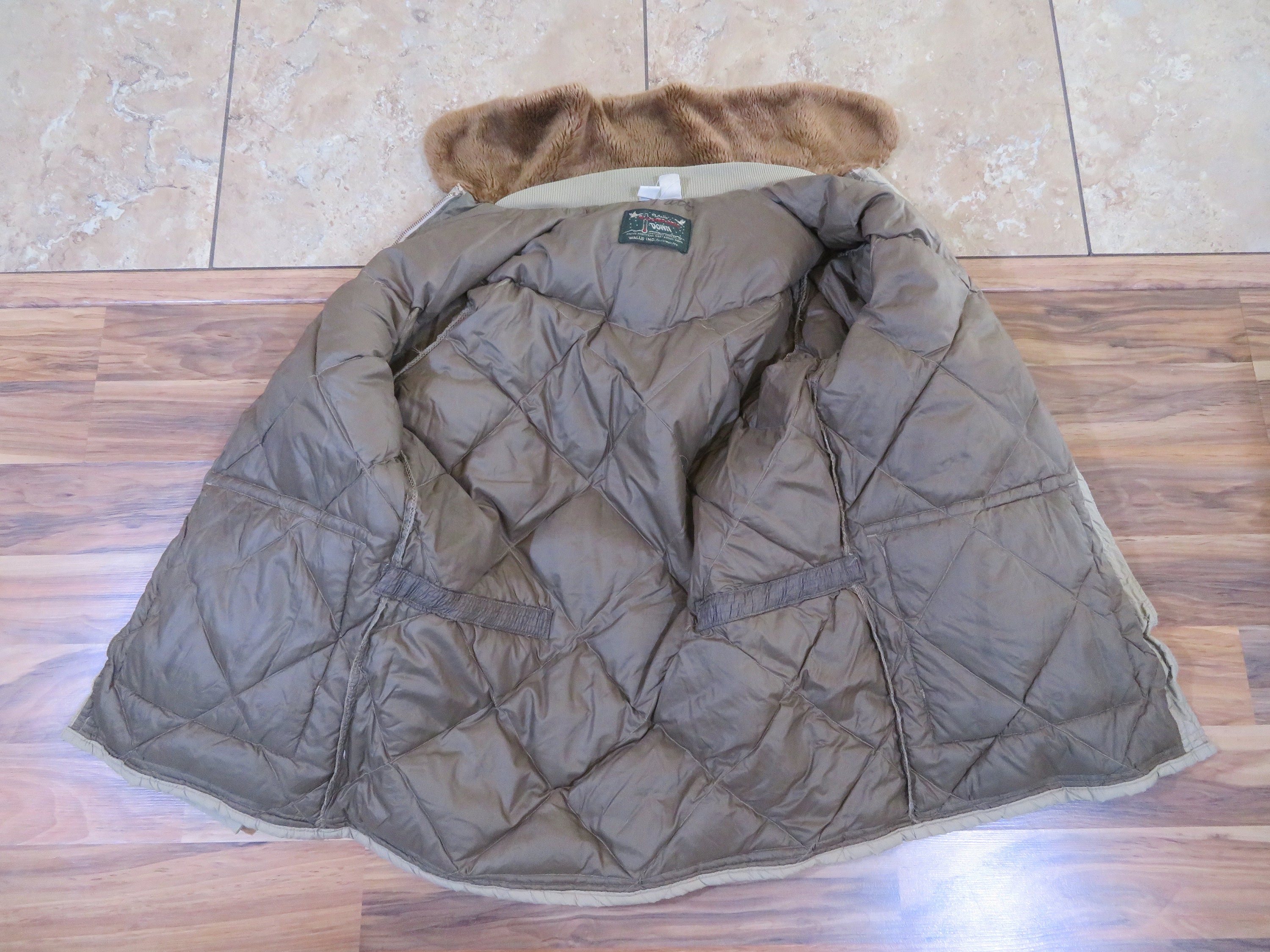 Vintage Walls Blizzard-pruf Brand Quilted Down Puffer Jacket Coat 
