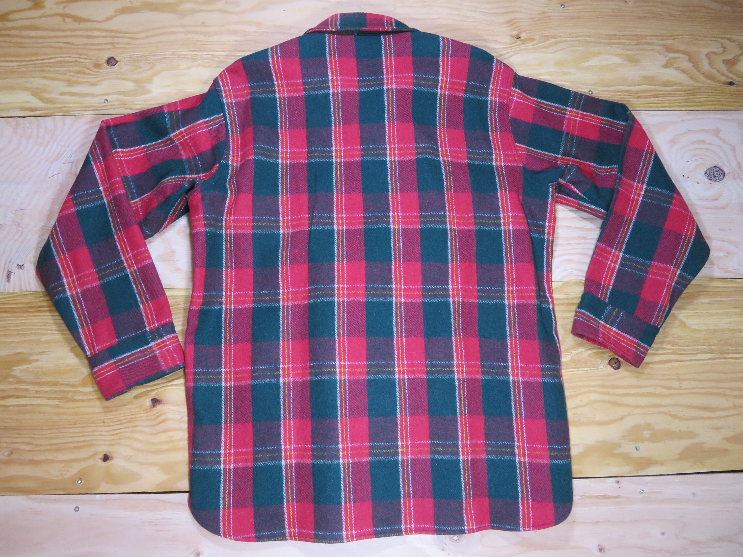 Vintage Woolrich Flannel Wool Shirt Outdoor Plaid Beige