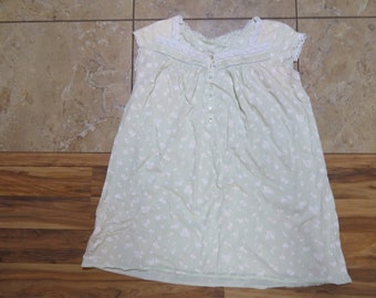 VTG Flannel Nightgown Light Green White Floral Sz M-L?