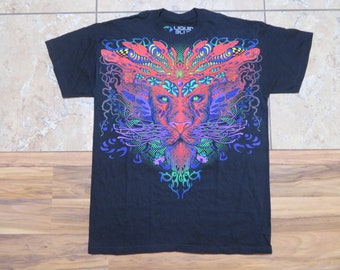 Liquid Blue Graphic T-Shirt, Colorful Lion Art, Sz M