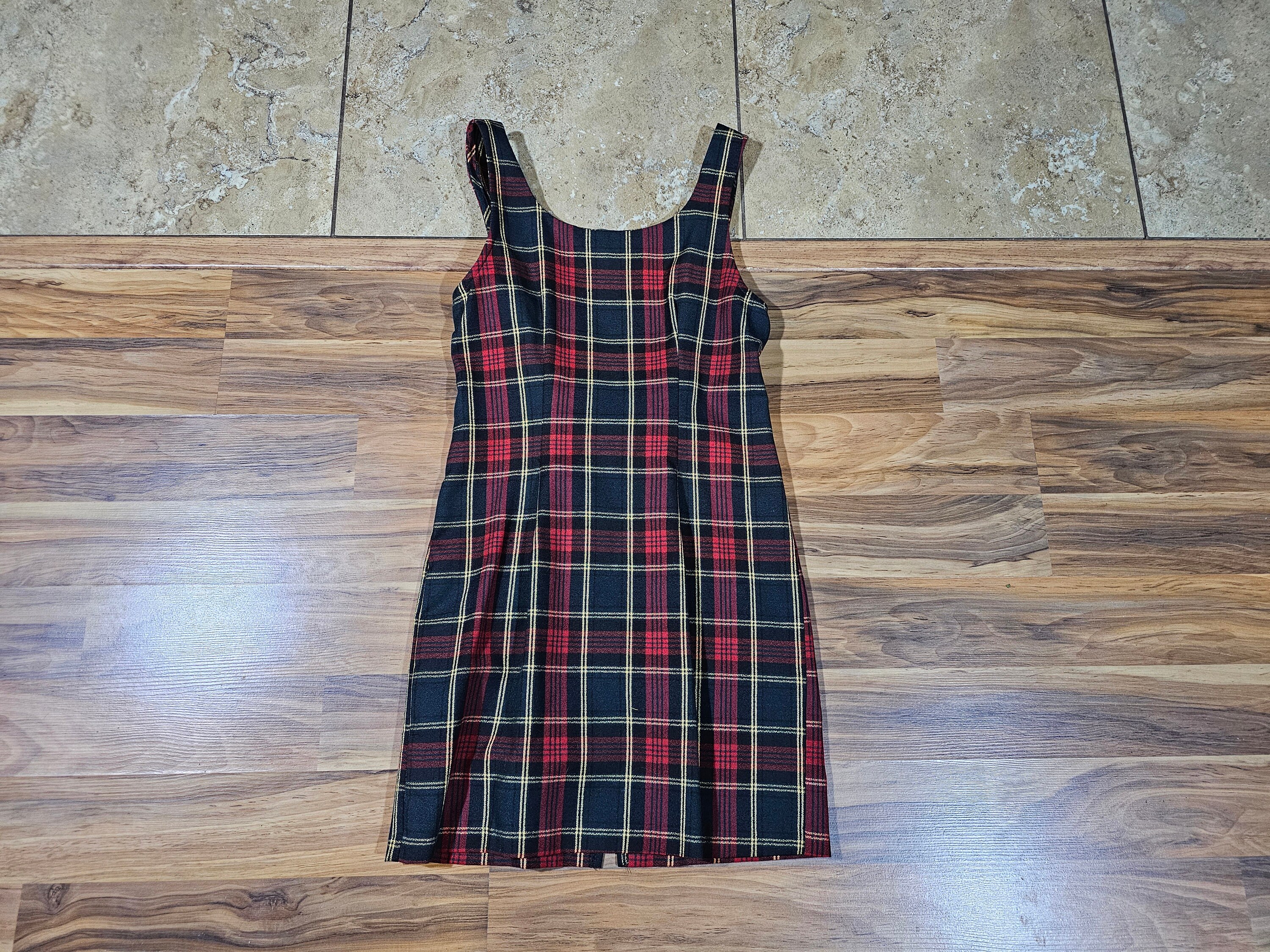 ワンピース herlipto Classic Plaid Jumper Dress Her lip to（ハーリップトゥー）の「Classic Plaid Jumper Dress