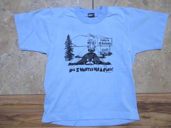 Vintage Kids Humorous Mt Rushmore Souvenir T-Shir… - image 1