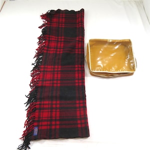 Pendleton Wool Stadium Blanket Robe Throw Plaid Red Black 62X52 + 4" fringe Vtg