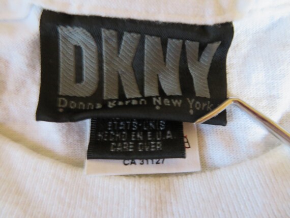 Vintage DKNY Brand Spellout White T-shirt Sz L-XL - image 4