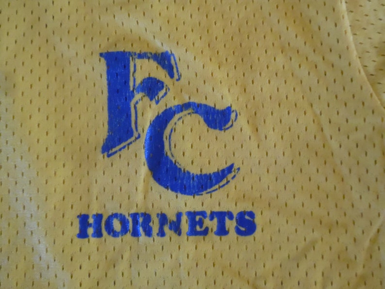 Vintage FC Hornets Mesh Jersey Shirt Top Yellow Sz M image 3