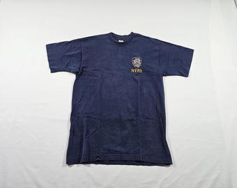Camiseta vintage del Departamento de Policía de Nueva York (NYPD), con logotipo y letras bordadas, azul marino, dorado y blanco, talla L.