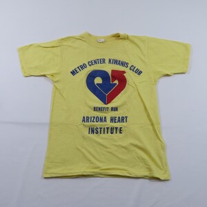 T-shirt jaune Metro Run Heart Institute Race Taille M Années 70 M10
