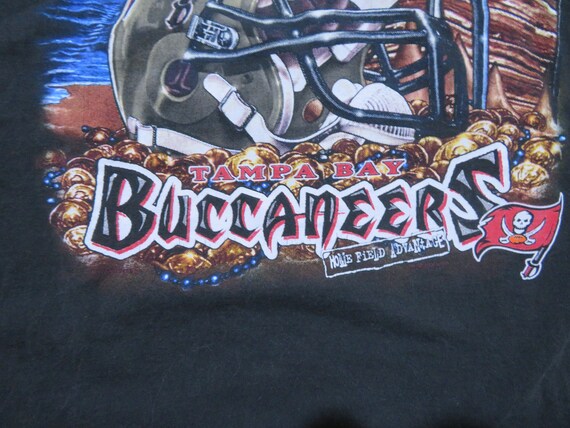 Vintage Tampa Bay Buccaneers Football T-Shirt Hom… - image 5