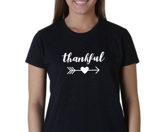 Thankful Shirt, Womens Thanksgiving Tee, Arrow Heart Top, Holiday Gift, Christmas Shirt, Fall Outfit Tee, Grateful T-Shirt, Faith Apparel