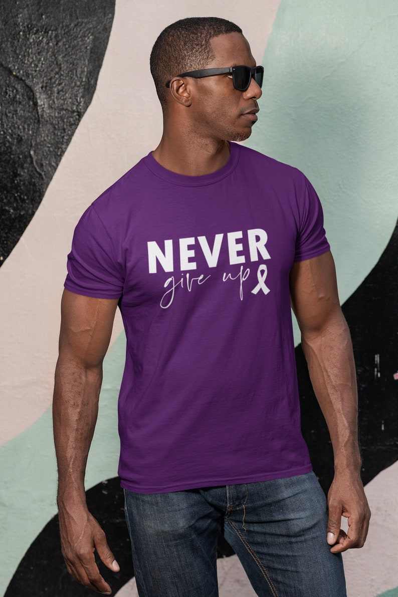 Camiseta "Nunca te rindas": Concientización sobre la epilepsia y el cáncer de páncreas Morado