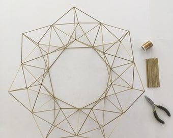 DIYパターンのみ（動画付き）：幾何学模様のヒンメリリース - 作り方 - シンプルな真鍮製エアプランツホルダー - ホリデーデコレーション - ウェディングセンターピース