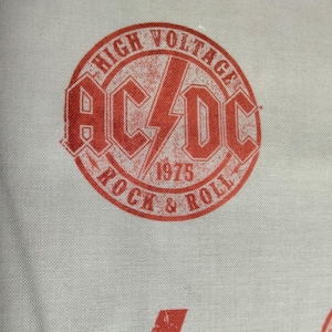 Media yarda de tela de algodón blanqueada ACDC