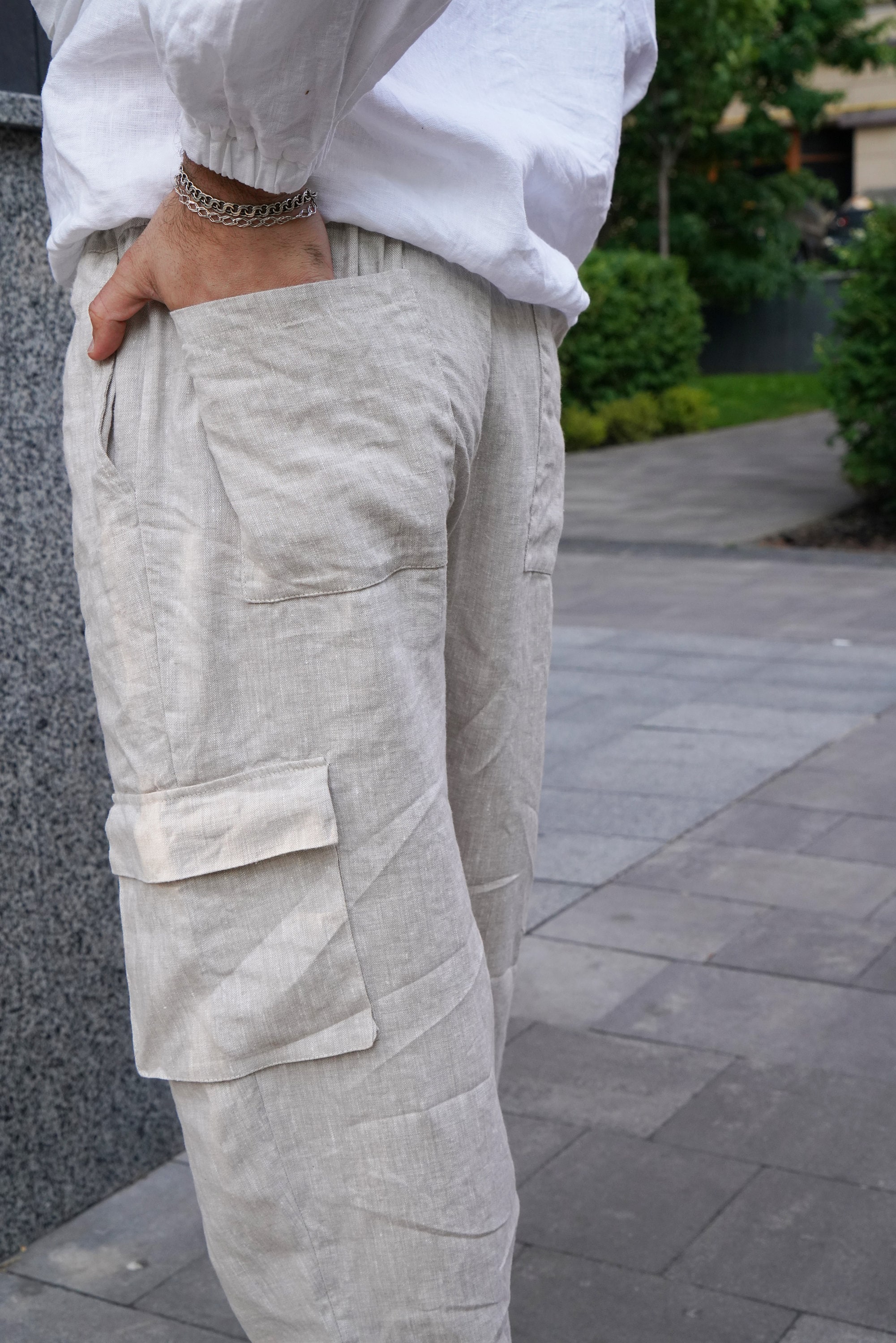 メンズリネンカーゴパンツ（サイドポケット付き）、夏用パンツ