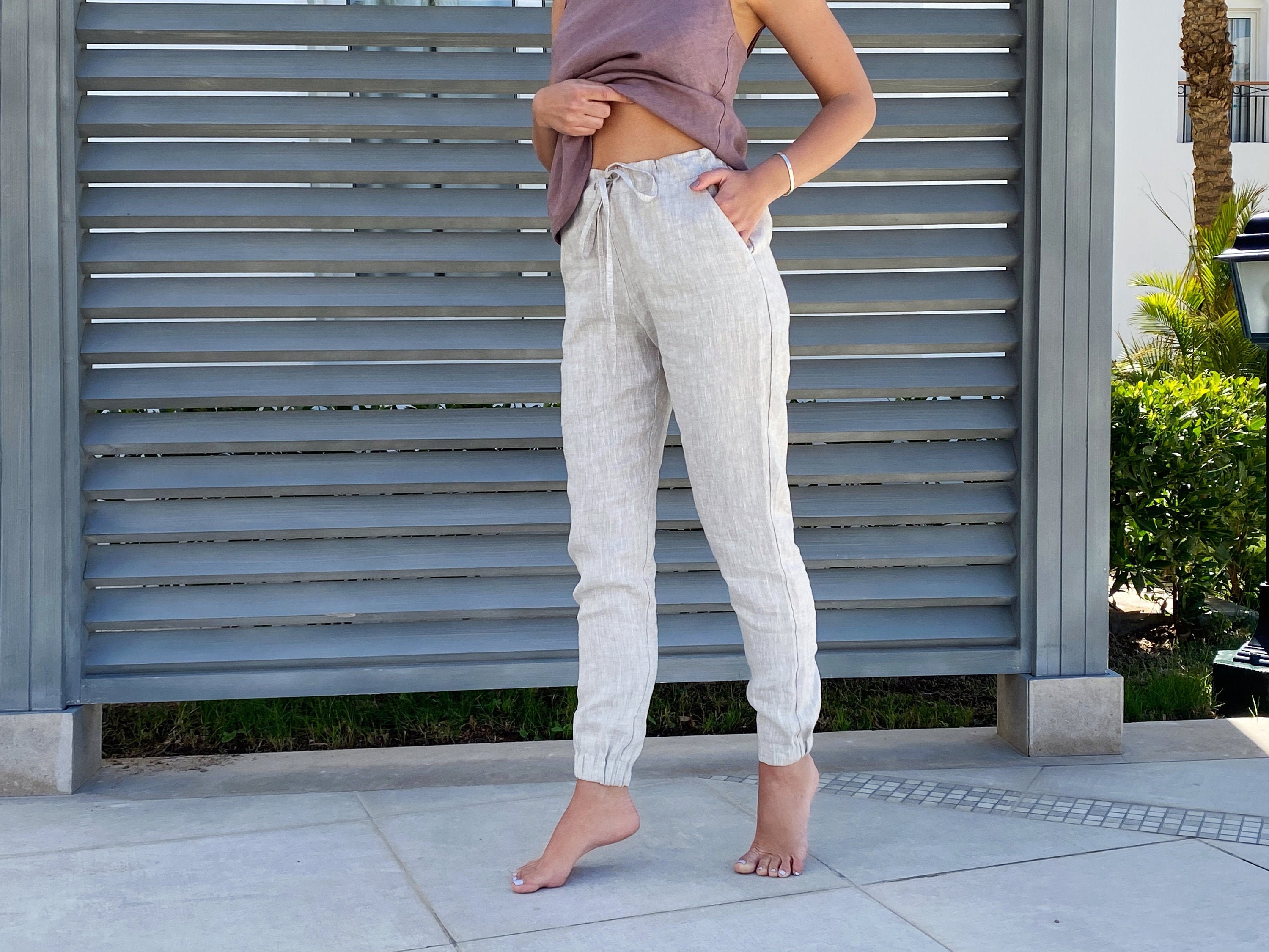 4 Linen Pants Outfits for Spring and Summer - Merrick's Art | Linen pants  outfit, Linen pants, Linen pants outfit summer