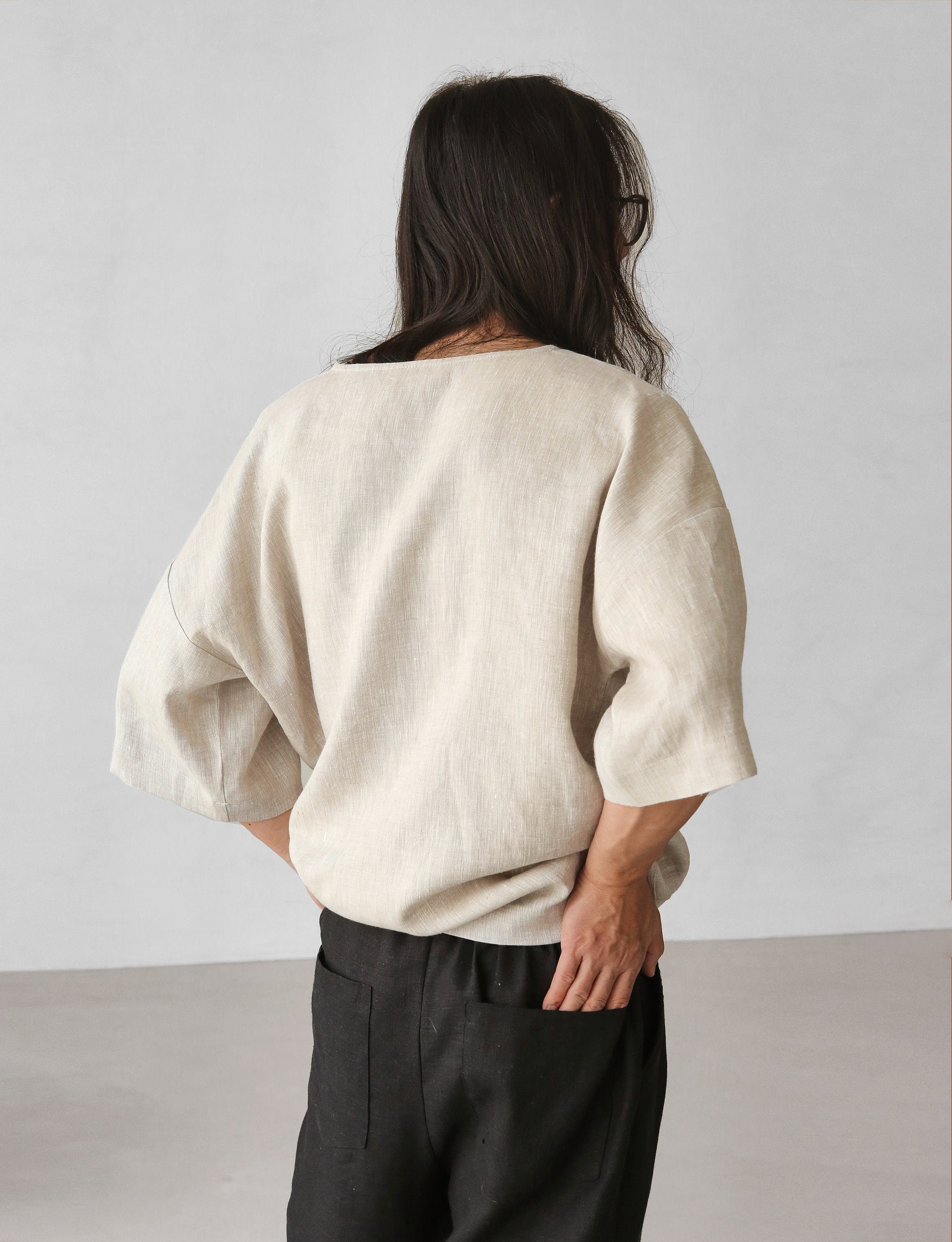 Mens linen t-shirt, Oversize t-shirt, Wide sleeve t-shirt, Shirt for men, Relaxed Mens Beige t-shirt Gift for him, Beach linen shirt