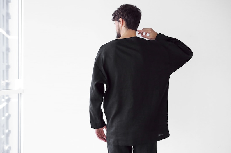 Mens linen oversize sweatshirt, Black sweatshirt, Shirt for men, Mans relax shirt, Black shirt, Beach linen shirt, Linen loungewear zdjęcie 4