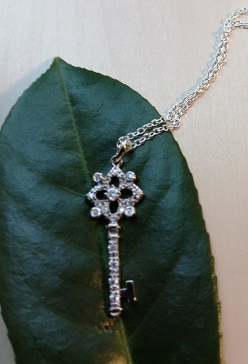 Sagittarius Star Sign Natural Topaz Key Pendant Clear Topaz Decorative Crystal Key Necklace Silver Topaz Necklace