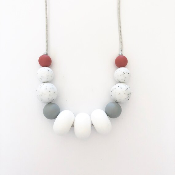 feeding necklace