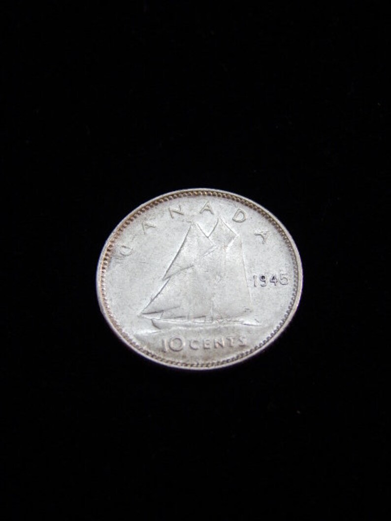 1945 10 cent canadian .800 silver image 2