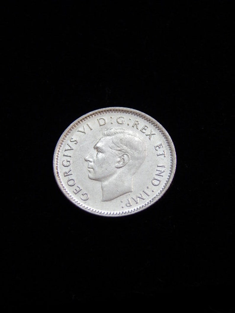 1945 10 cent canadian .800 silver image 1