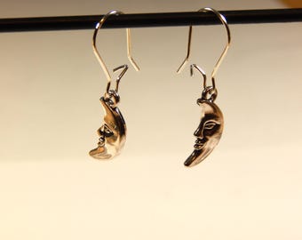 moon / face earrings