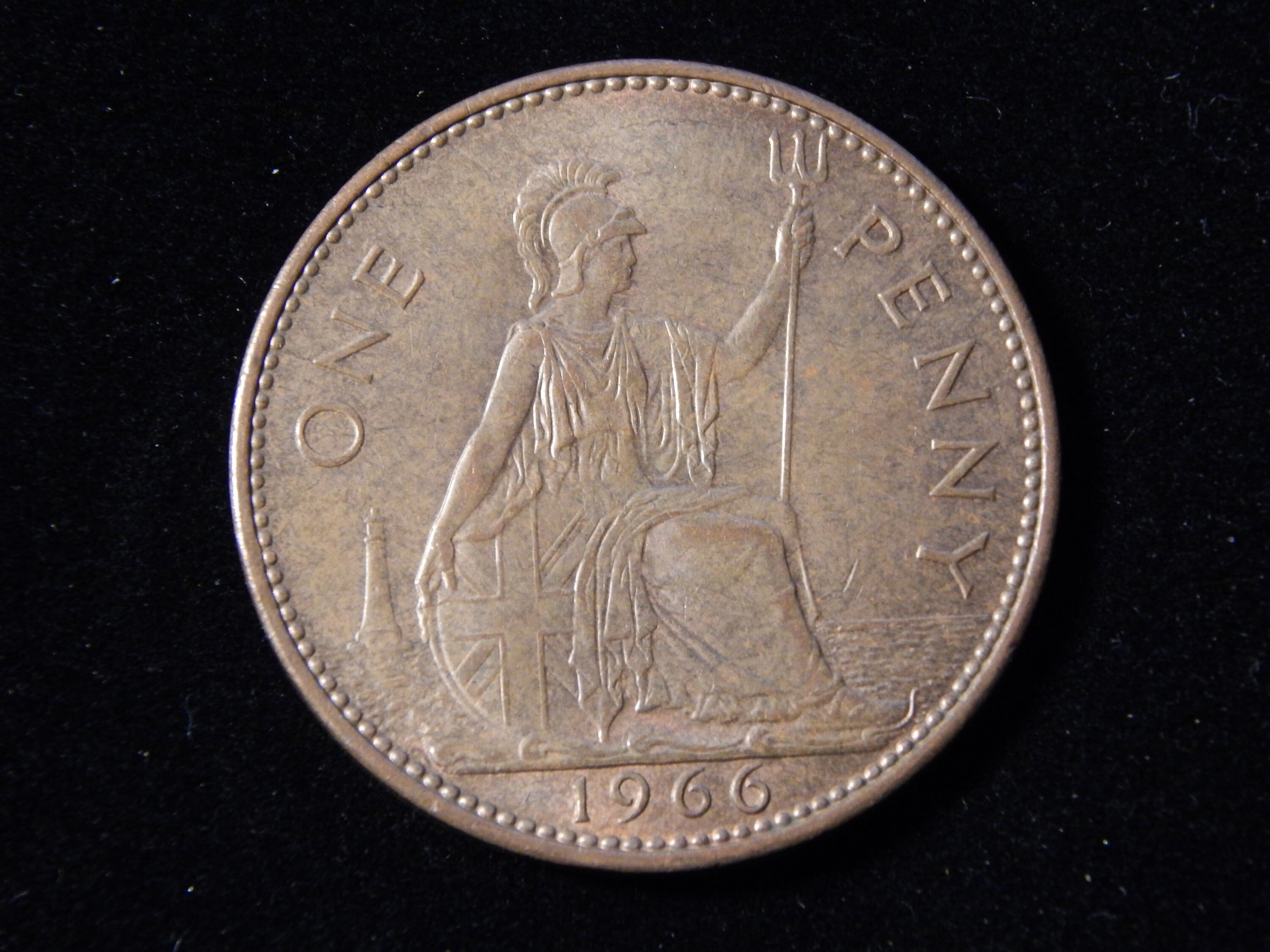 1966年 イギリス 1ペニー 硬貨 il_fullxfull.3660847505_e8at.jpg