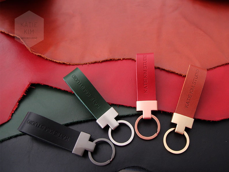 Personalized luxury leather keyring, Customized Leather Key chain, custom made, gift ideas, free initials, keychain, key ring 