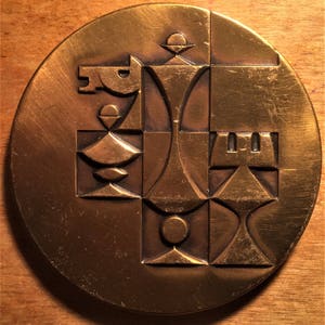 Israel Medal for the Olympiad of Chess 1964 (Russia Wins) = We are One Family, Large (2.25 Inches) Bronze with 2-part display stand