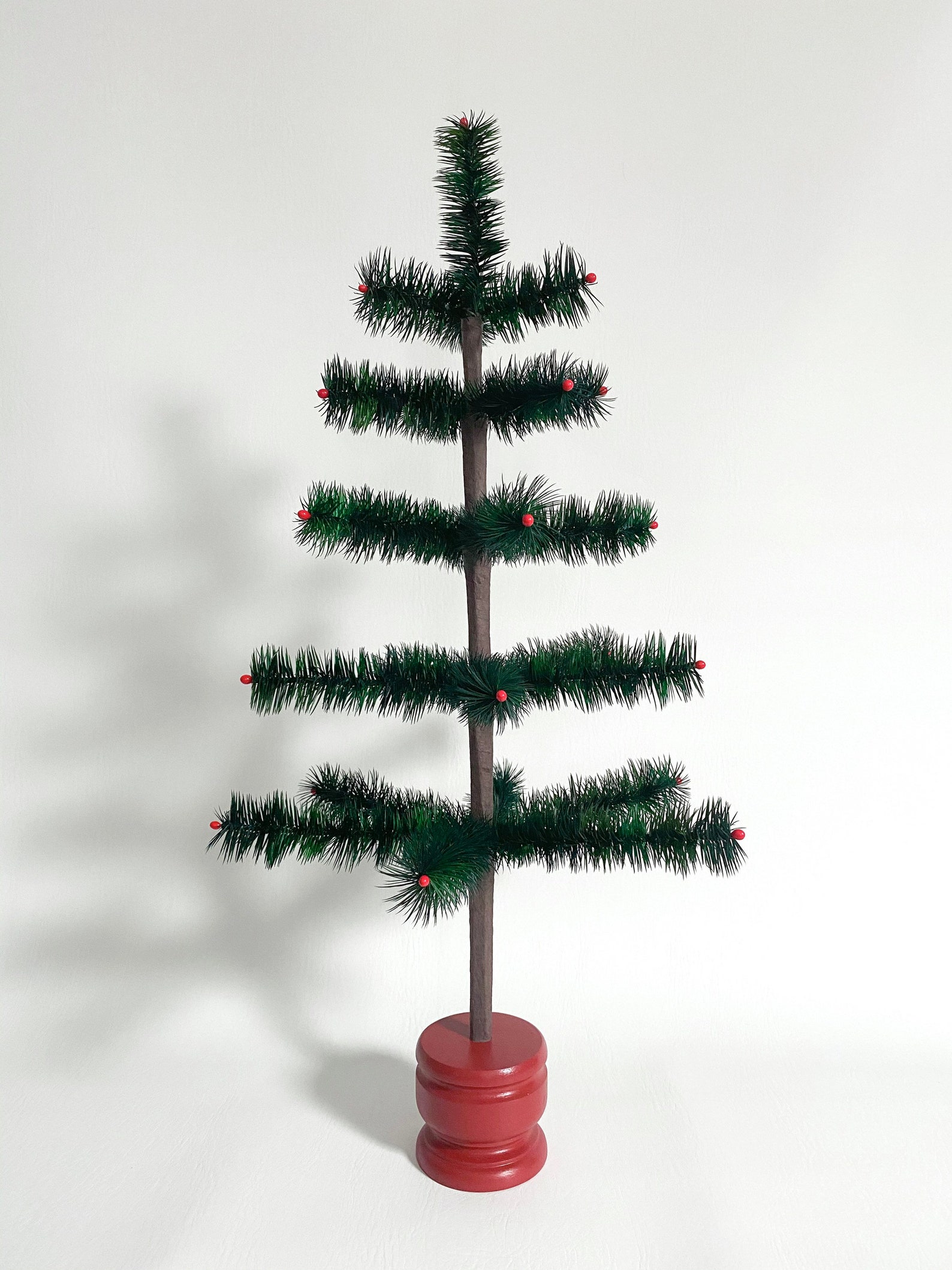 Esperanza Butler'S Insane Feather Christmas Tree! - wg41oeb