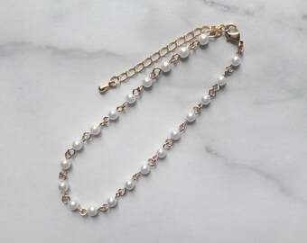 Pearl anklet, beaded chain anklet,dainty chain anklet,delicate gold chain anklet,layering jewelry,gold anklet,gold ankle bracelet