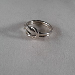 Love knot ring