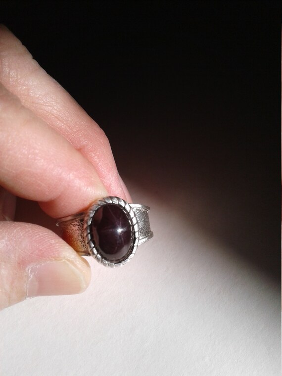 star garnet ring