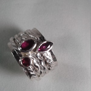 Rhodolite Garnet spinner ring, three band Garnet ring, ladies rhodolite ring, three band spinner ring, raspberry rhodolite garnet spinner