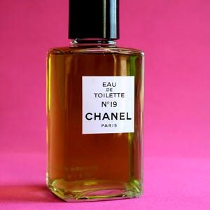 Chanel Number 19 EDT 1980&#39;s perfume 246ml