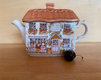 Sadler 'Ye Olde Candy Shoppe' Tea Pot