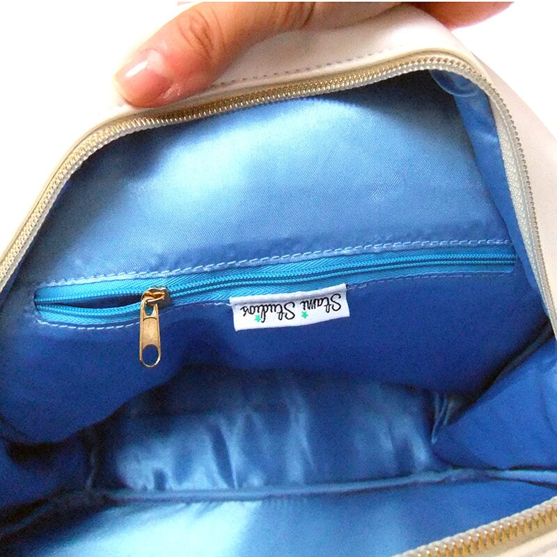 Castle Ita Windowed Pin Bag Backpack 