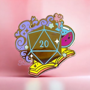 D20 Würfel Magier Anstecknadel | Dungeon Master Emaille Pin, Dungeons and Dragons Pin, DM Pin, Game Master