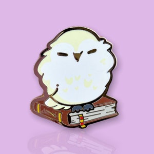 Snowy Barn Owl Cute Enamel Lapel Pin Badge