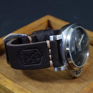 MA watch strap 26 24 mm Brown x mas III GR genuine vintage leather fits Panerai etc handcrafted by atelier Mansarea - Spain