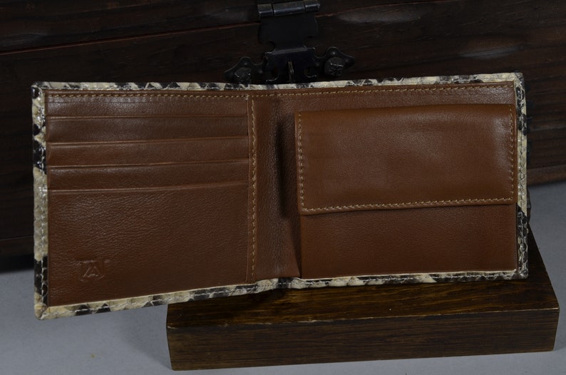 Handmade Beige Genuine Python Skin Bifold Wallet – Coin Pocket, Roma 21 image 7