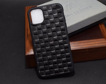 i Phone case cover with genuine calfskin braidy embossed black Handmade Spain Atelier Ma Leather