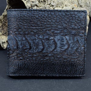 Portafoglio Bifold Uomo Nero Fantasy Vera Pelle di Struzzo con Finitura Nubuck Fatto a Mano dall'atelier Mansarea Roma 57