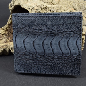 Portafoglio Bifold Uomo Nero Fantasy Vera Pelle di Struzzo con Finitura Nubuck Fatto a Mano dall'atelier Mansarea Roma 55