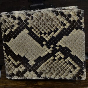 Portafoglio Bifold con Tasca Portamonete Vera Pelle di Pitone Beige Lucido Roma 21 Fatto a Mano dall'atelier Mansarea - Spagna
