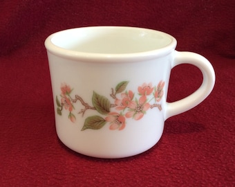 Pyrex Lisa Cherry Blossom Tasse à thé ou à café 69mm De haut 81mm Diamètre à la jante vers 1980