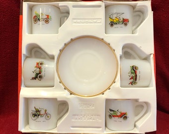 Arcopal Boxed set of six opal glass Espresso cups and saucers with Vintage car design. Unused. Made in France. 1950's.